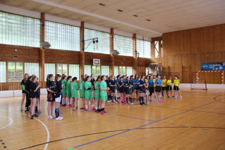 Turnaj církevních škol ve florbalu dívek